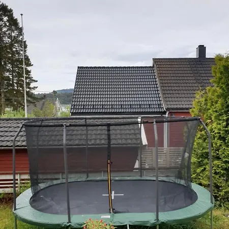 Bergen With Fjord View شقة